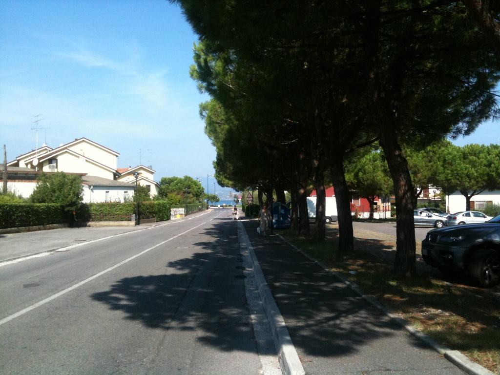 Apartament Doctor House Desenzano Desenzano del Garda Zewnętrze zdjęcie